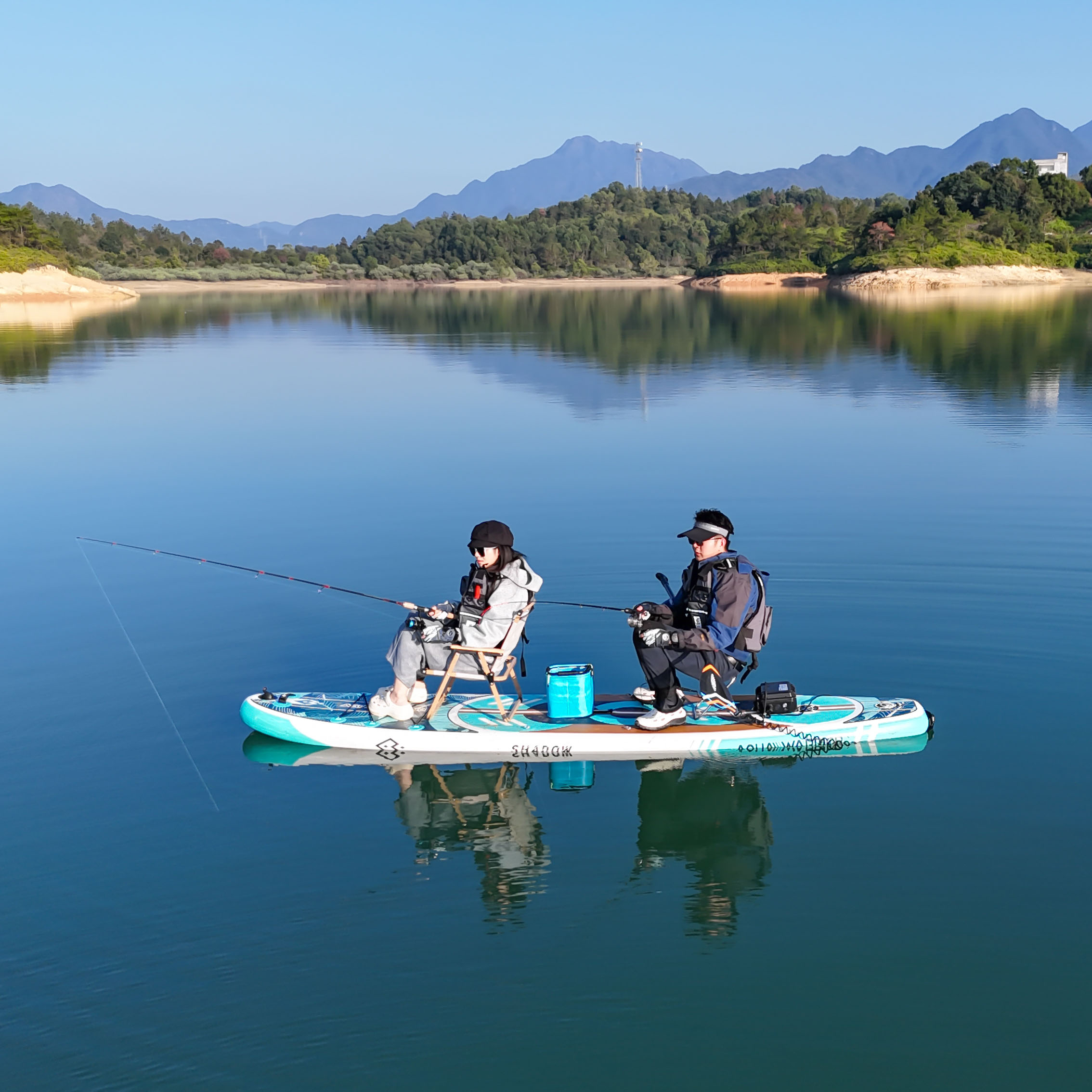 为什么真正的水上玩家,正在选择更轻、更智能的 电动推进器